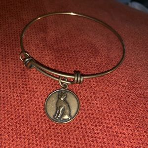 Cat Bella Ryann bracelet
